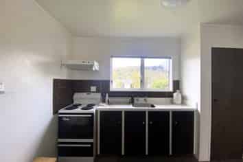 112 Leeward Drive, Whitby