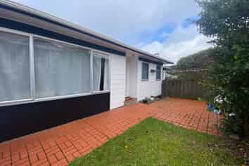 112 Leeward Drive, Whitby