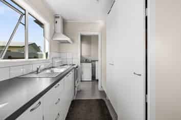 340 Flaxmere Avenue, Flaxmere