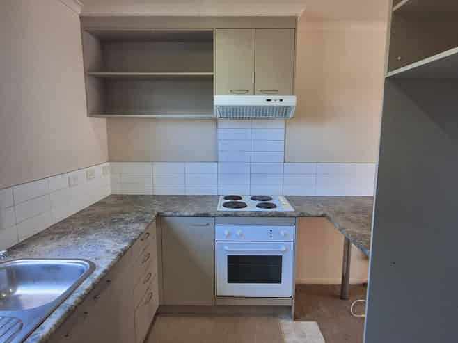 4/51 Henderson Valley Road, Henderson