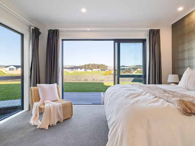 48 Sardinia Grove, FITZHERBERT