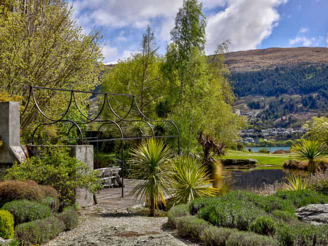 206 Peninsula Road, Kelvin Heights
