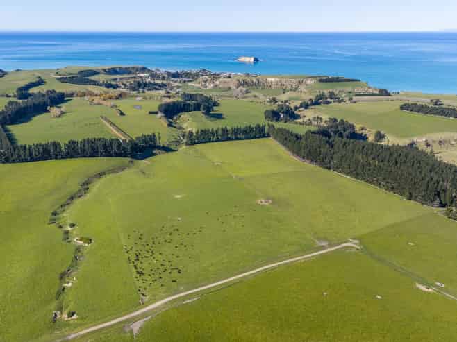 1492 Happy Valley Road, Motunau