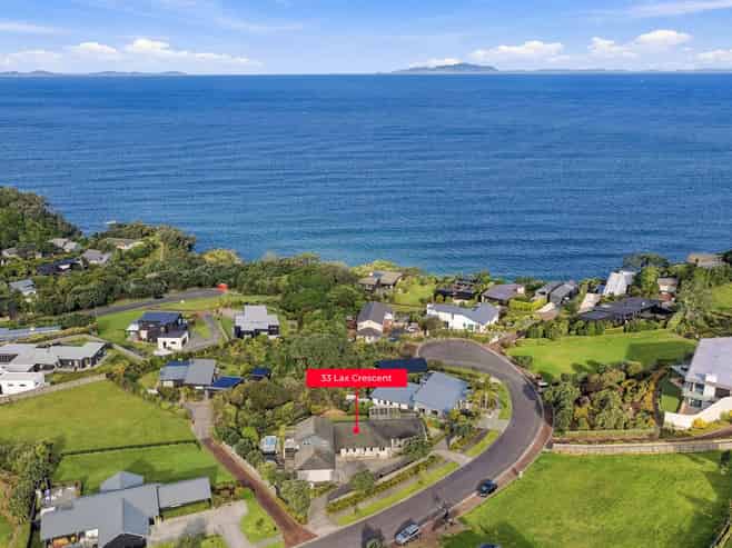 33 Lax Crescent, Leigh