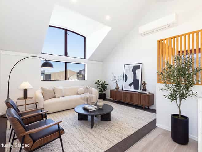Workshop Below. Living Above. For Lease.