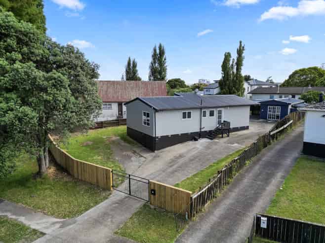 49 Moncrieff Avenue, Clendon Park