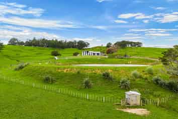 1070 Tangihua Road, Maungakaramea