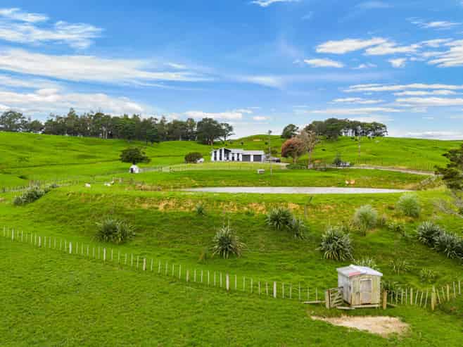 1070 Tangihua Road, Maungakaramea