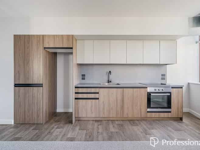 302/14 Laings Road, Central Hutt