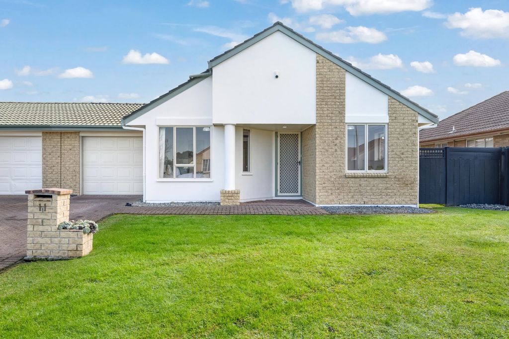 Easy-Care Living in a Peaceful Burswood Location 1