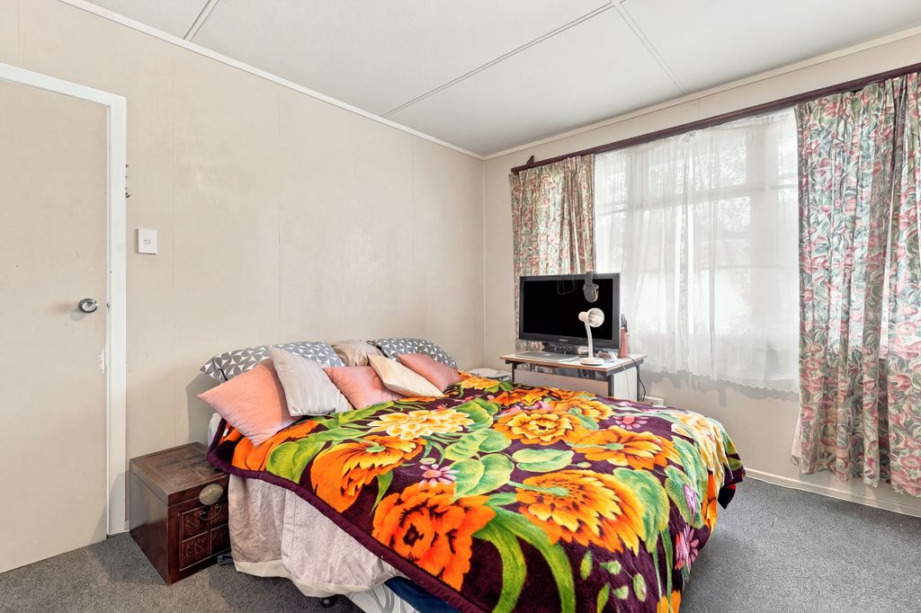 Smart Investment, Easy Living 5
