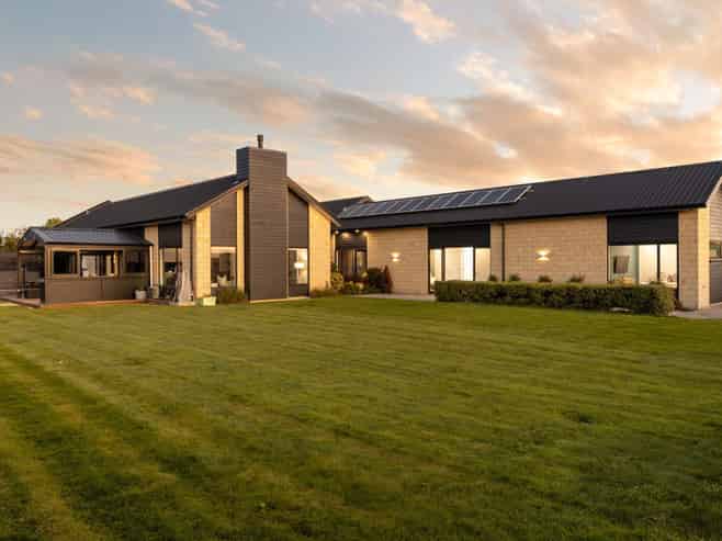 8 Baxter Michael Crescent, Cambridge