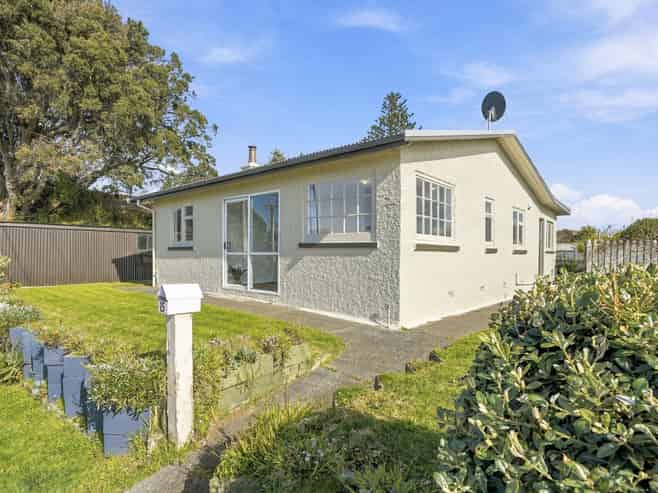 15 Taupata Street, Castlecliff