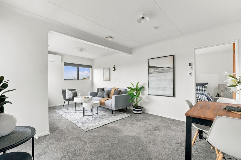 Elevated Living, Right on the City's Doorstep 1