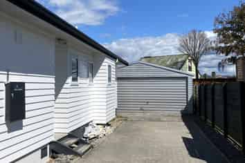 21C Lyn Grove, Papamoa