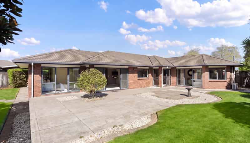 8 Christy Brown Place, Cambridge