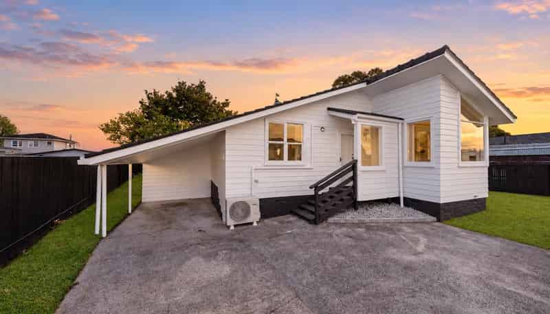 27 Royal Arch Place, Papakura