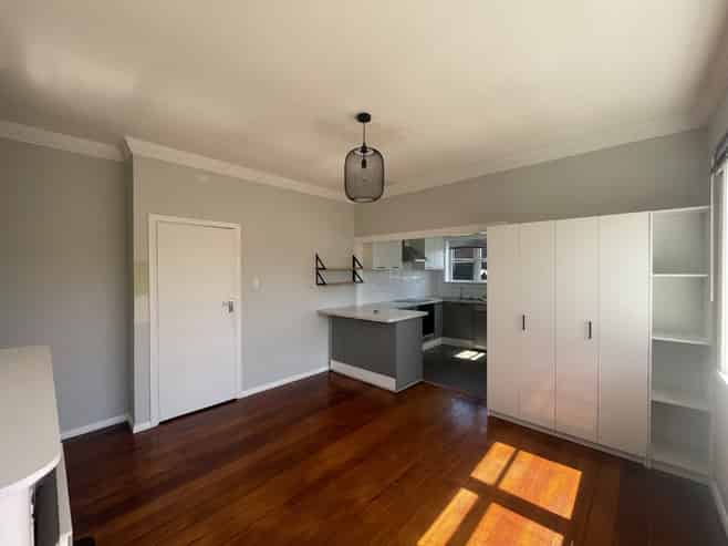 923 High Street, Avalon