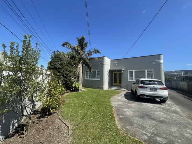 923 High Street, Avalon