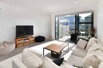 8 Sapling Way, Millwater