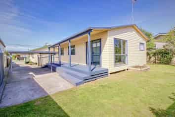 82A Fox Road, Springvale