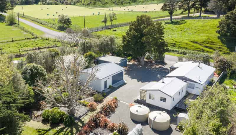 443 Reu Reu Road, Halcombe