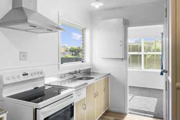 10 Garden Heights Avenue, Glenview