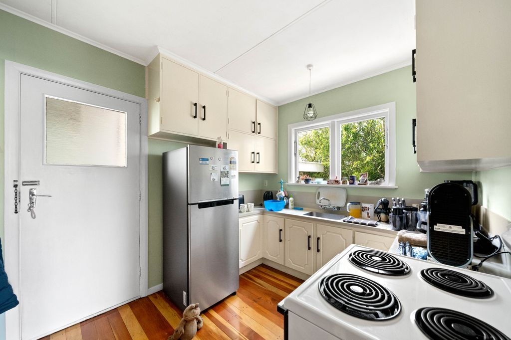 Easy Living, Convenient Location 5