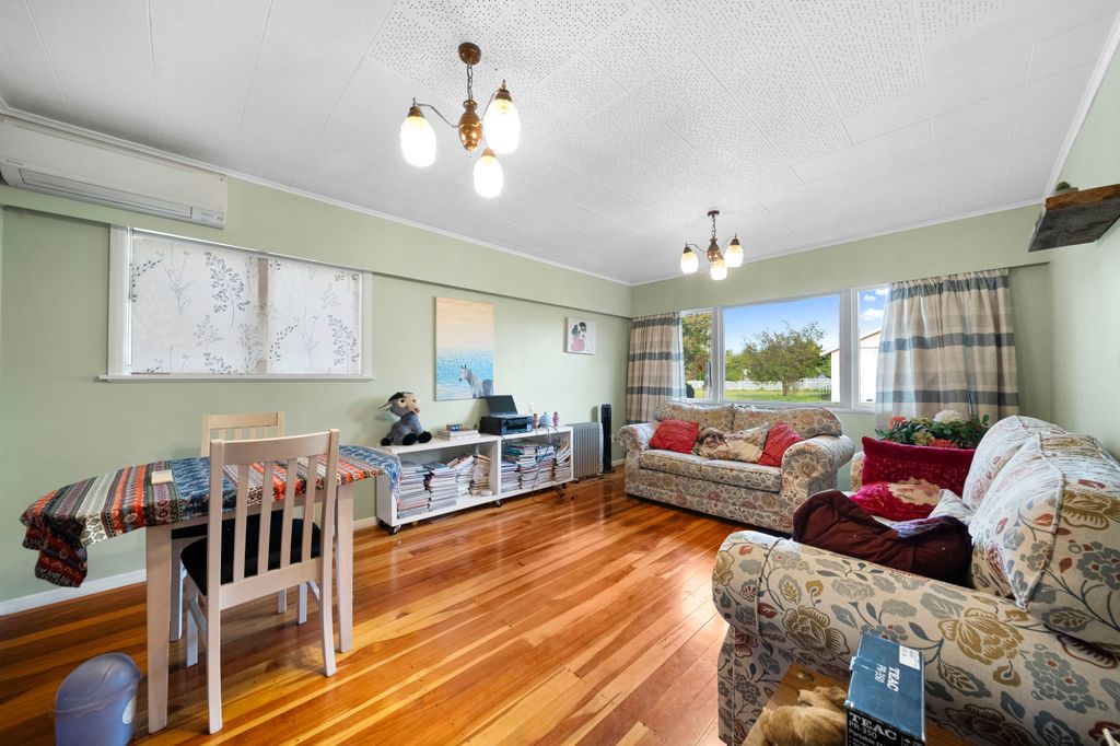 Easy Living, Convenient Location 3