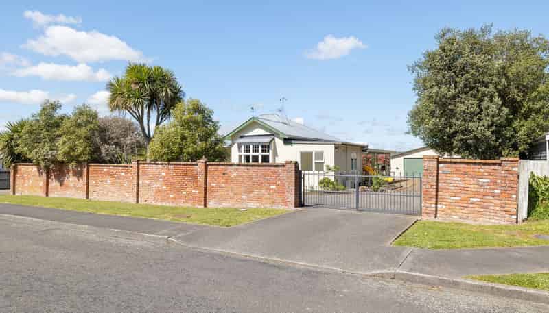 32 Port Street West, FEILDING