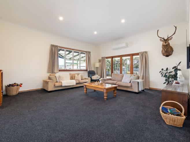 32 Port Street West, FEILDING