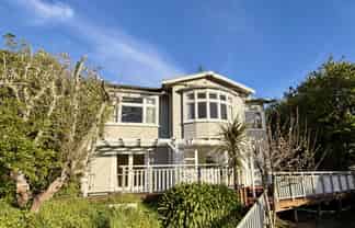 32 Locking Street, Nelson South