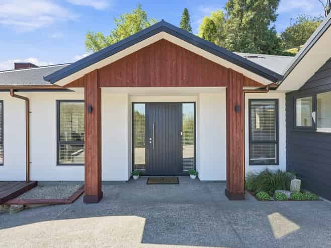 14a Montgomery Road, Otamatea
