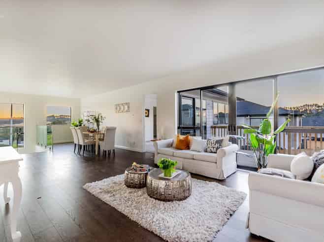 2 Celestial Crescent, Orewa