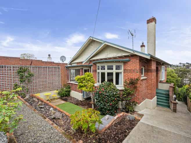 22 McGeorge Avenue, Mornington