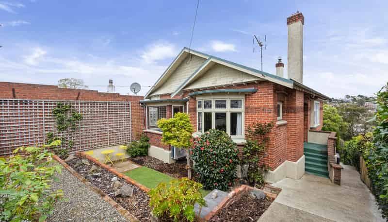 22 McGeorge Avenue, Mornington