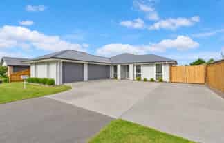 40 Lewis Crescent, ROLLESTON
