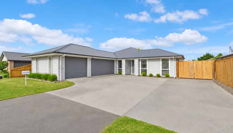 40 Lewis Crescent, ROLLESTON