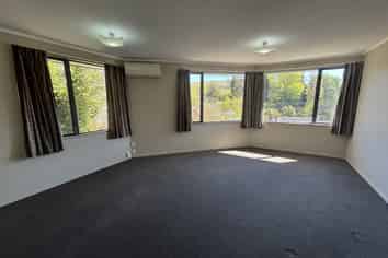 2/37 Bishopdale Avenue, Bishopdale