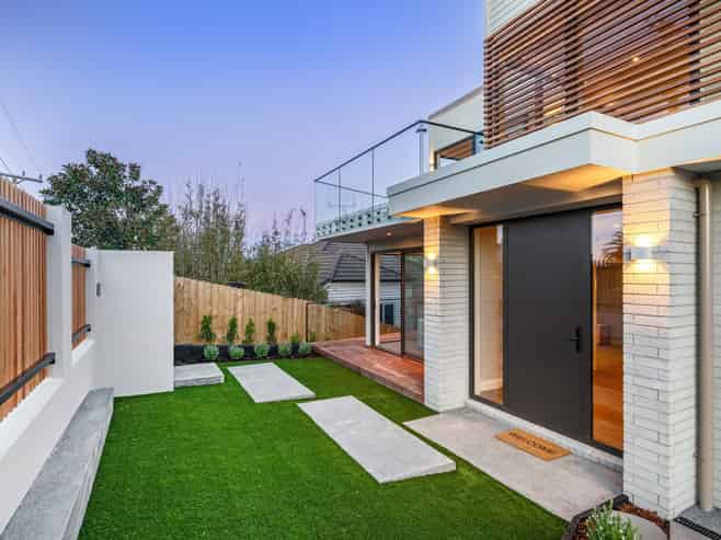 64 Codrington Crescent, Mission Bay