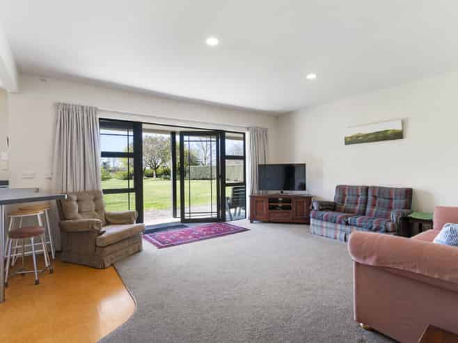360 Te Whiti Road, Homebush