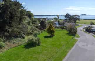 12 Aratoro Place, Mount Pleasant