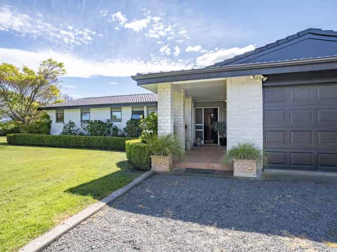 182 Loop Line, Opaki