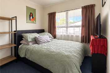  2/39 Station Road, Takanini
