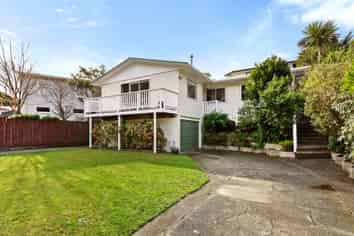 30 Mcgowan Road, Wainuiomata
