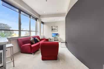 301/86 The Strand, Parnell