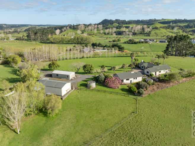 1224 State Highway 16, WAIMAUKU