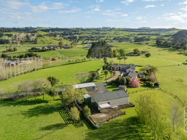 1224 State Highway 16, WAIMAUKU