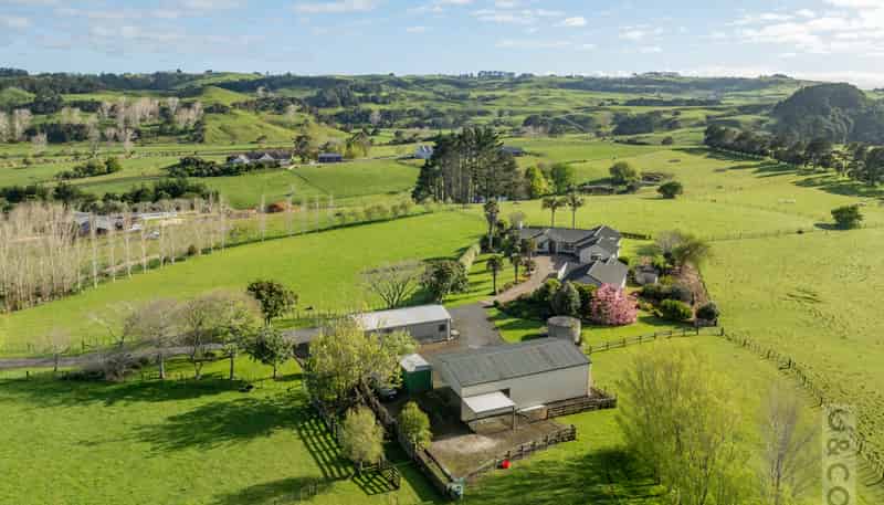 1224 State Highway 16, WAIMAUKU