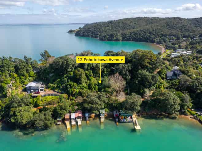 12 Pohutukawa Avenue, Omiha